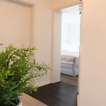 Apartment Am Chiemsee, Auto-check-in 24-7, Gratis Parkplatz An Der Unterkunft, Netflix & Amazon Prime Inc, Voll Ausgestattet *