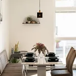 Am Chiemsee, Auto-check-in 24-7, Gratis Parkplatz An Der Unterkunft, Netflix & Amazon Prime Inc, Voll Ausgestattet Appartement *