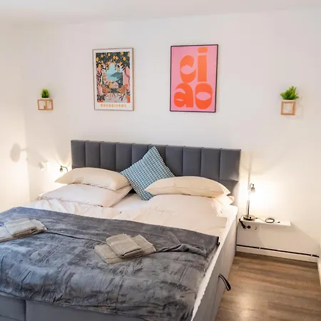 Am Chiemsee, Auto-check-in 24-7, Gratis Parkplatz An Der Unterkunft, Netflix & Amazon Prime Inc, Voll Ausgestattet إيغستات