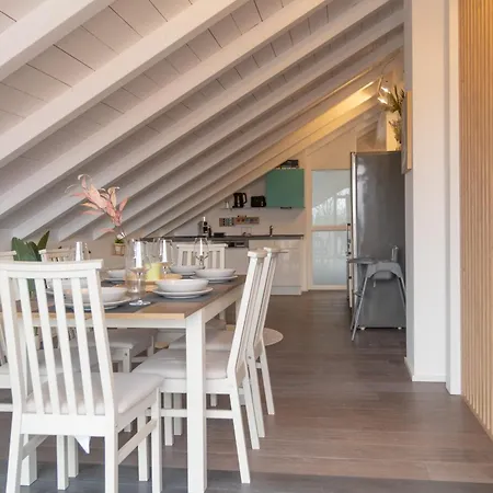Am Chiemsee, Auto-check-in 24-7, Gratis Parkplatz An Der Unterkunft, Netflix & Amazon Prime Inc, Voll Ausgestattet إيغستات