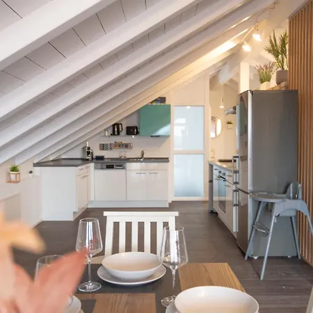 Am Chiemsee, Auto-check-in 24-7, Gratis Parkplatz An Der Unterkunft, Netflix & Amazon Prime Inc, Voll Ausgestattet إيغستات