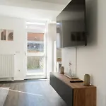 Appartamento Am Chiemsee, Auto-check-in 24-7, Gratis Parkplatz An Der Unterkunft, Netflix & Amazon Prime Inc, Voll Ausgestattet Eggstätt