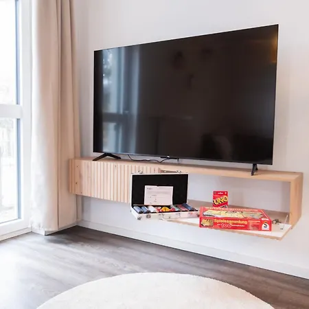 Διαμέρισμα Am Chiemsee, Auto-check-in 24-7, Gratis Parkplatz An Der Unterkunft, Netflix & Amazon Prime Inc, Voll Ausgestattet