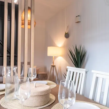 Am Chiemsee, Auto-check-in 24-7, Gratis Parkplatz An Der Unterkunft, Netflix & Amazon Prime Inc, Voll Ausgestattet Apartment Eggstatt