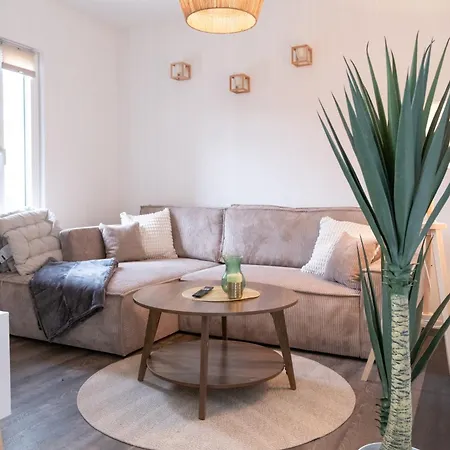 Am Chiemsee, Auto-check-in 24-7, Gratis Parkplatz An Der Unterkunft, Netflix & Amazon Prime Inc, Voll Ausgestattet Apartment