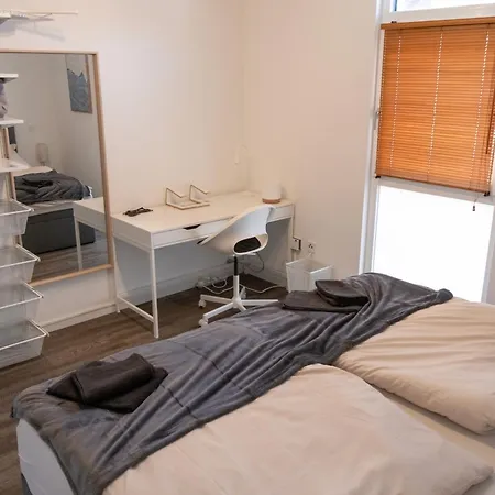 Apartment Am Chiemsee, Auto-check-in 24-7, Gratis Parkplatz An Der Unterkunft, Netflix & Amazon Prime Inc, Voll Ausgestattet