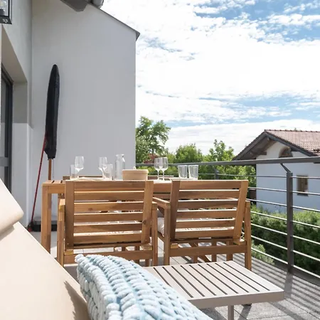 Am Chiemsee, Auto-check-in 24-7, Gratis Parkplatz An Der Unterkunft, Netflix & Amazon Prime Inc, Voll Ausgestattet Apartment Eggstatt
