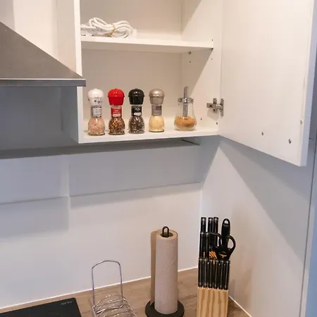 Am Chiemsee, Auto-check-in 24-7, Gratis Parkplatz An Der Unterkunft, Netflix & Amazon Prime Inc, Voll Ausgestattet Apartment Eggstatt