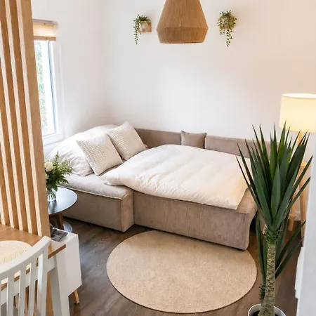 Am Chiemsee, Auto-check-in 24-7, Gratis Parkplatz An Der Unterkunft, Netflix & Amazon Prime Inc, Voll Ausgestattet Apartment *