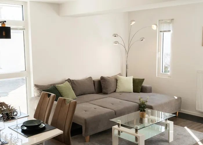 Am Chiemsee, Auto-check-in 24-7, Gratis Parkplatz An Der Unterkunft, Netflix & Amazon Prime Inc, Voll Ausgestattet Appartamento