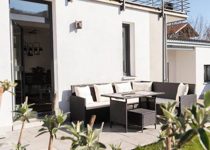 Am Chiemsee, Auto-check-in 24-7, Gratis Parkplatz An Der Unterkunft, Netflix & Amazon Prime Inc, Voll Ausgestattet Eggstätt