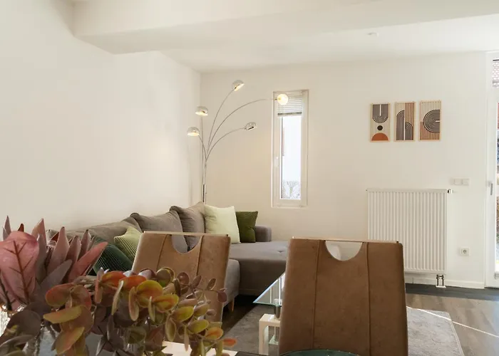 Am Chiemsee, Auto-check-in 24-7, Gratis Parkplatz An Der Unterkunft, Netflix & Amazon Prime Inc, Voll Ausgestattet Appartamento