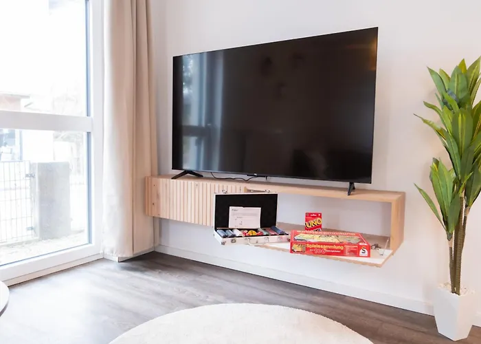 Appartamento Am Chiemsee, Auto-check-in 24-7, Gratis Parkplatz An Der Unterkunft, Netflix & Amazon Prime Inc, Voll Ausgestattet