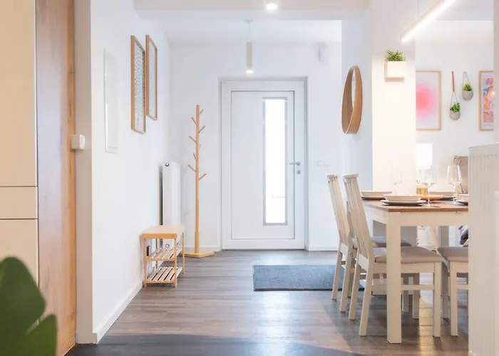 Am Chiemsee, Auto-check-in 24-7, Gratis Parkplatz An Der Unterkunft, Netflix & Amazon Prime Inc, Voll Ausgestattet Διαμέρισμα