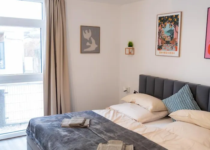 Διαμέρισμα Am Chiemsee, Auto-check-in 24-7, Gratis Parkplatz An Der Unterkunft, Netflix & Amazon Prime Inc, Voll Ausgestattet